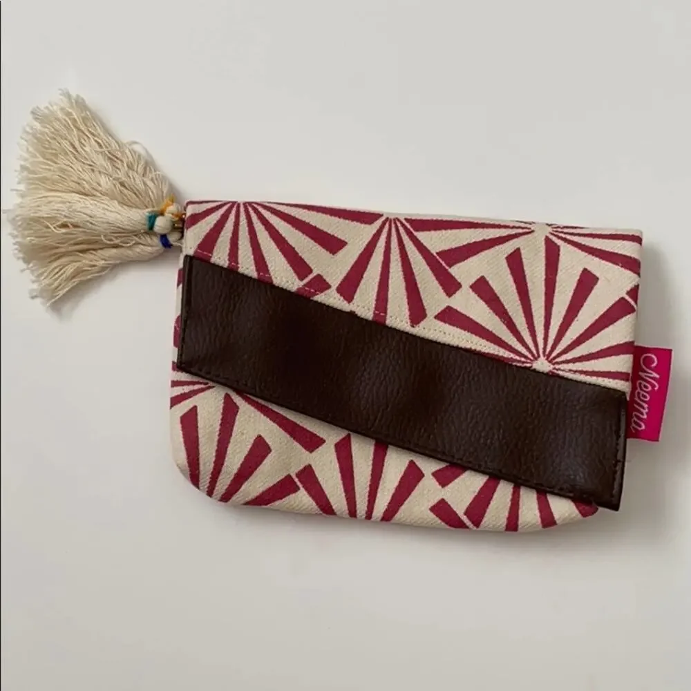 Neema Crafts Clutch - Picture 1 of 6